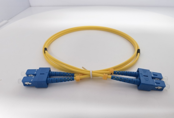 LC UPC LC UPC στο διπλό ινών μπαλωμάτων PVC 3.0mm 1m τρόπου καλωδίων OS2 ενιαίο