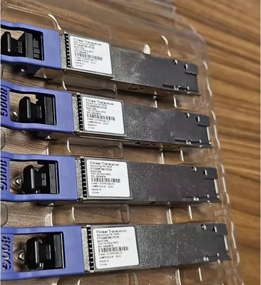 Νέο Finisar QSFP-DD-800G-DR8 500m SMF MPO16 Παράλληλες οπτικές ενότητες υψηλής ταχύτητας 800G Διαδικτυακό διακόπτη 16 πυρήνες χωρητικότητας 400G Οπτικό εξοπλισμό ινών