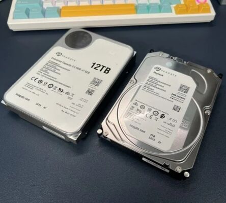 Seagate Exos X18 ST12000NM000J 12TB Εσωτερικός σκληρός δίσκος 7200 RPM 256MB Cache SATA 6Gb/s CMR Enterprise HDD για 24/7 αποθήκευση διακομιστή